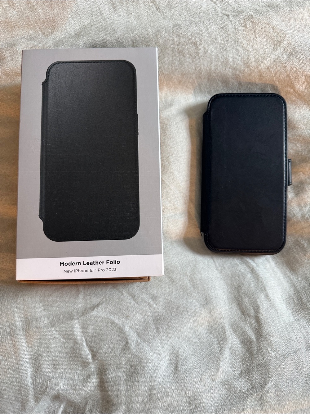 Nomad Modern Leather Folio Case - Black